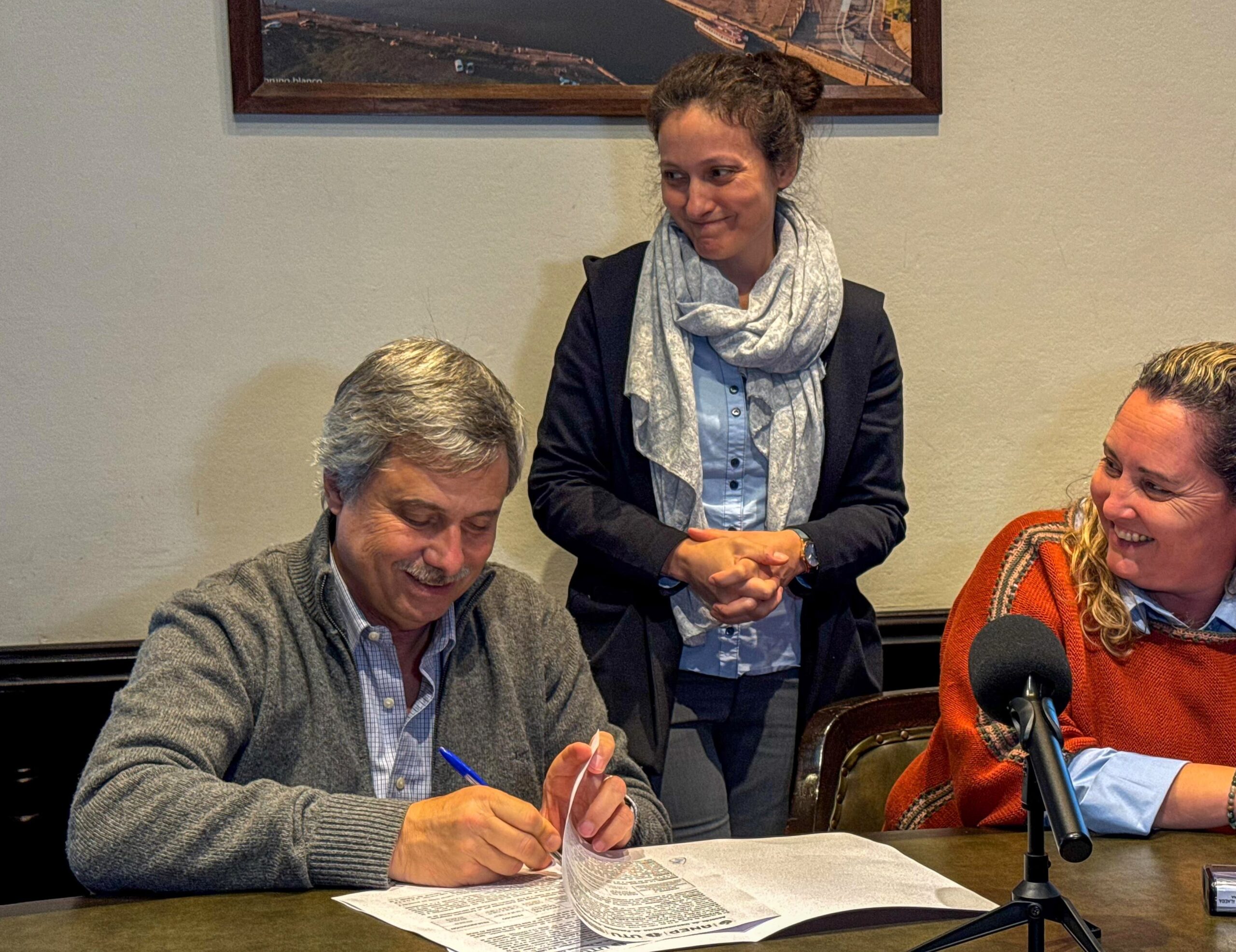 Intendencia de Salto y UTU concretan la incorporación de estudiantes mediante pasantías laborales