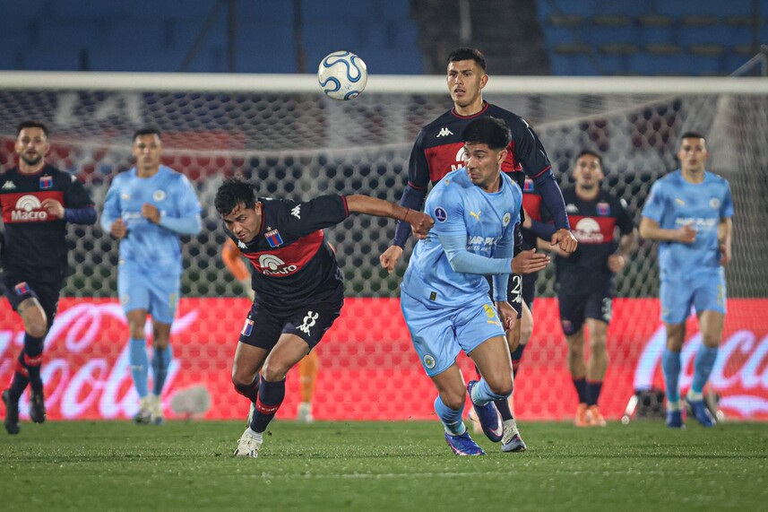 Sudamericana: City Torque derrotó 2-1 a Tigre en el Centenario y avanzó a cuartos de final