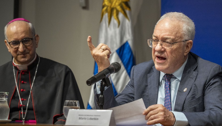 Uruguay recibirá al papa León XIV en noviembre, visita que incluirá reunión con el presidente Orsi