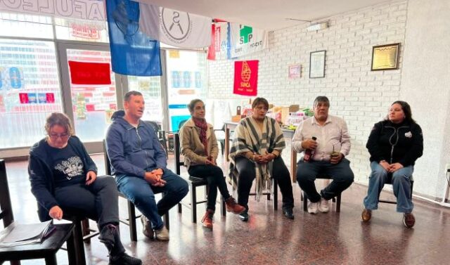 PIT-CNT Salto coordinó acciones de cooperación y recibió donación de 1.000 litros de leche PIT-CNT Salto coordinó acciones de cooperación y recibió donación de 1.000 litros de leche