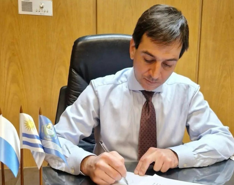 Constenla reclamó más recursos para seguridad y educación en Salto durante la Rendición de Cuentas Constenla reclamó más recursos para seguridad y educación en Salto durante la Rendición de Cuentas
